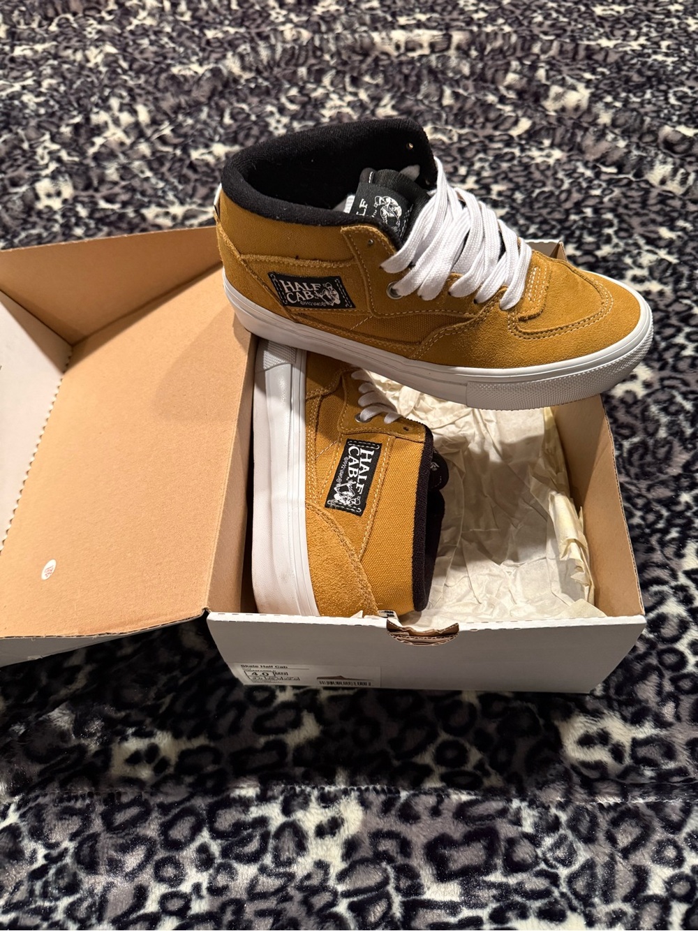 Men’s Vans Half Cabs 20th Anniversary - Gold